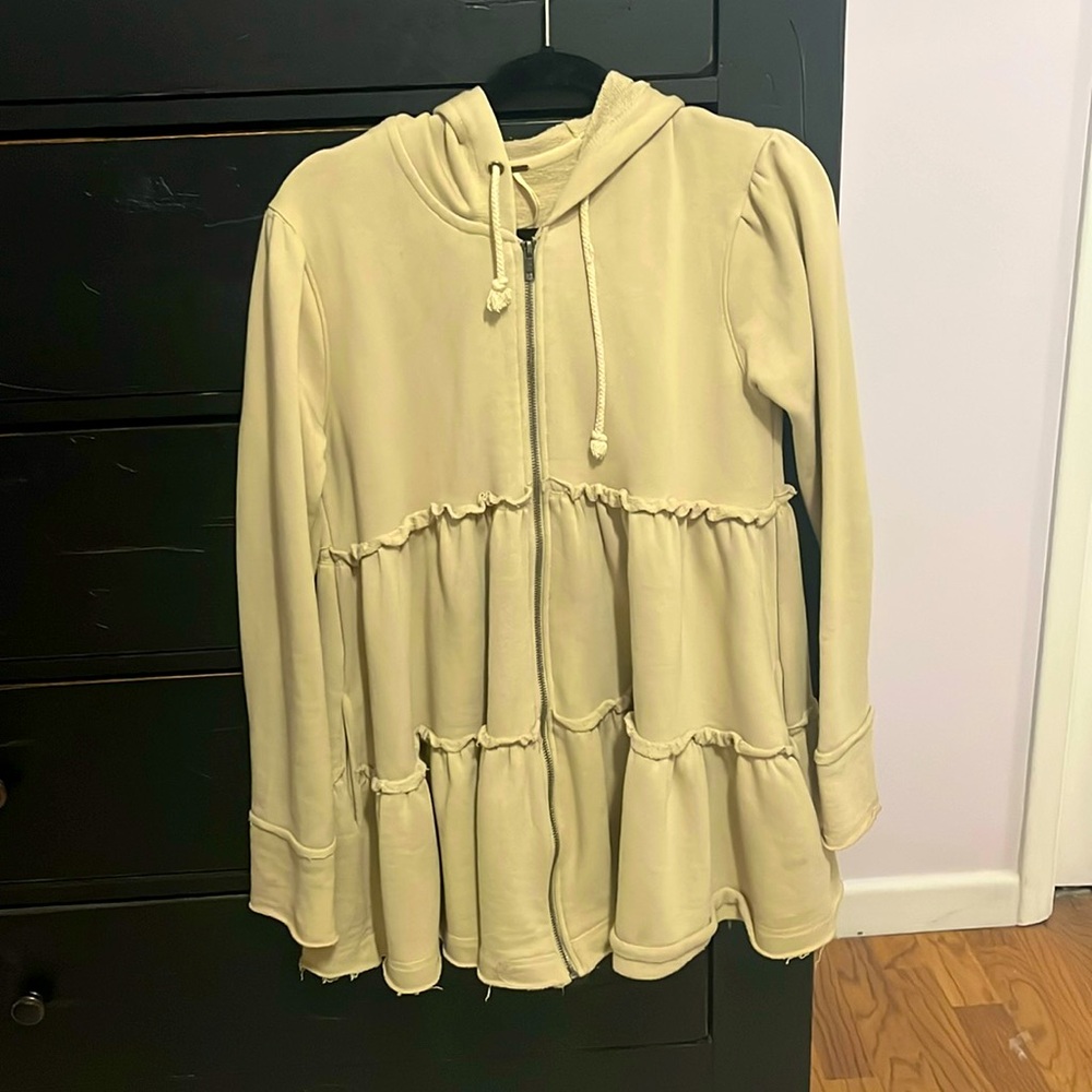 Free People zip up 3 tiered flowy sweatshirt. Size small